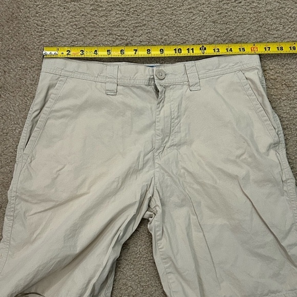 Columbia Men’s 32x10 Beige Washed Out Shorts - Picture 9 of 9